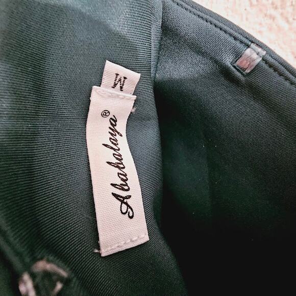 Alabalaya Dark Green One Shoulder Prom/Cocktail Dress- Women's Medium - Picture 4 of 4